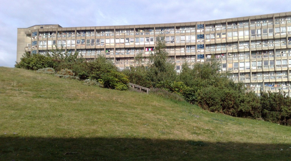AD Classics: Robin Hood Gardens / Alison and Peter Smithson