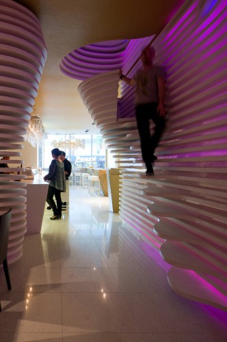 Sushicafé Avenida / Saraiva + Asociados