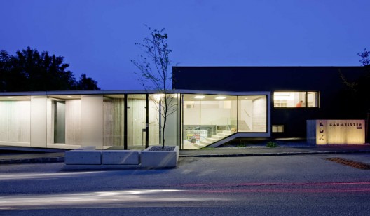 Office Conversion Luxbau Company / Synn Architekten