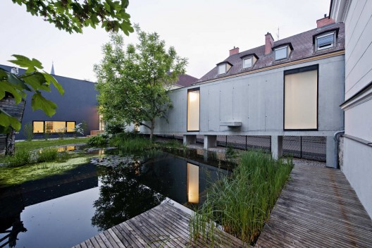 Office Conversion Luxbau Company / Synn Architekten