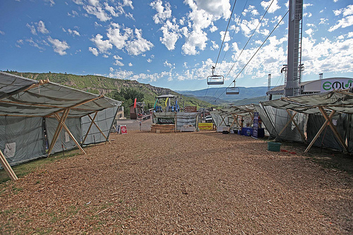 The Eco Tent / Neenan Archistruction