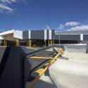 Morris Iemma Indoor Sports Center / McPhee Architects © Sharrin Rees