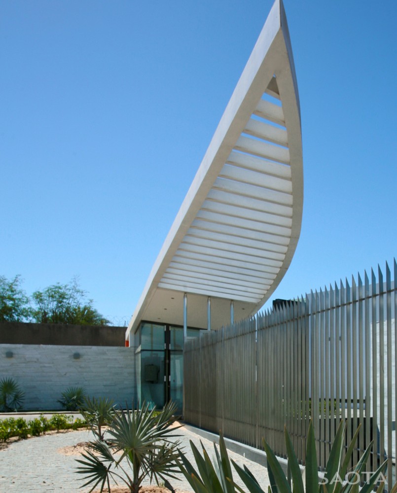 Dakar Sow House / SAOTA