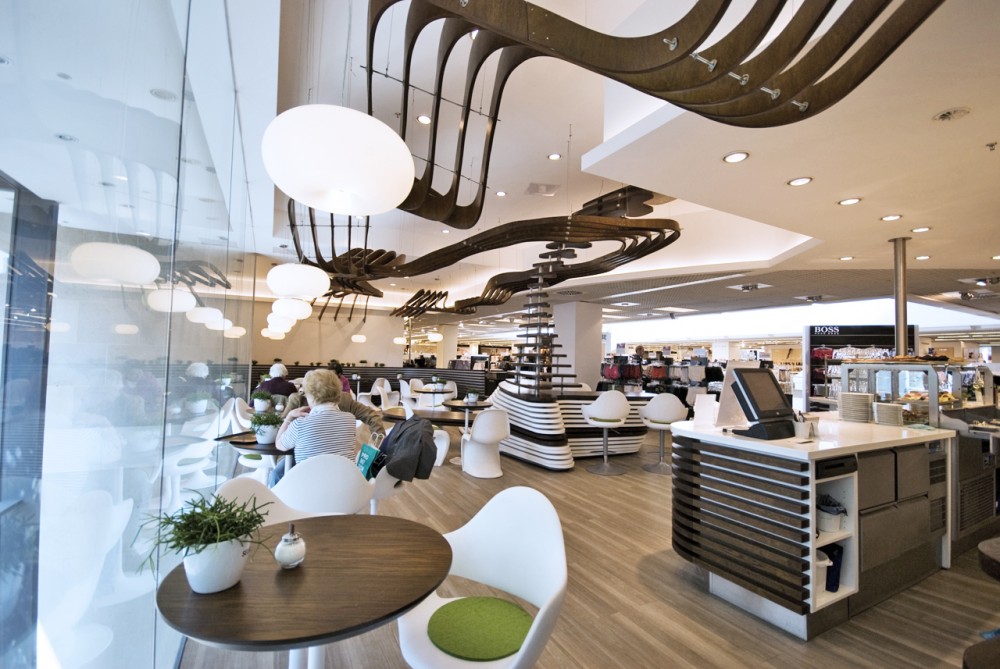 Green Bistro Interior Design / Siddik Erdogan + Jörn Fröhlich