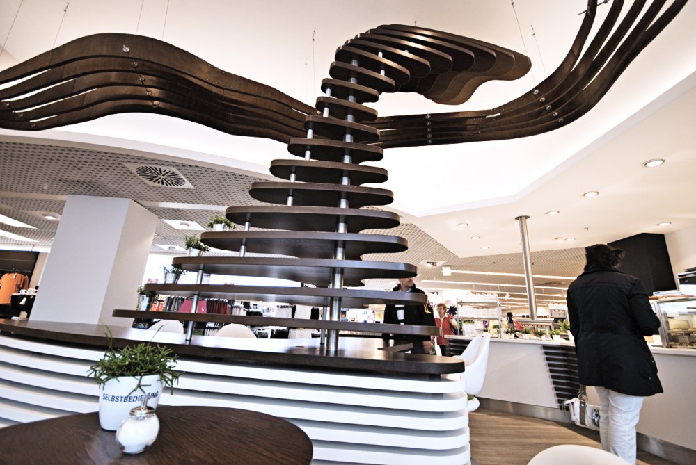Green Bistro Interior Design / Siddik Erdogan + Jörn Fröhlich