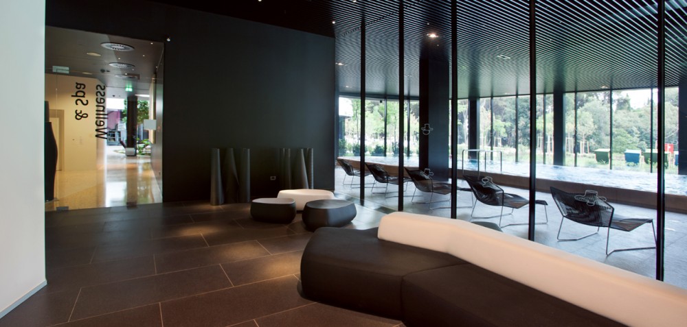 Wellness and Spa Lone / Studio 92