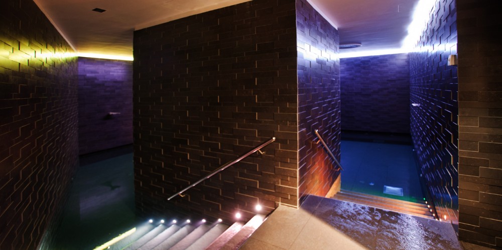 Wellness and Spa Lone / Studio 92