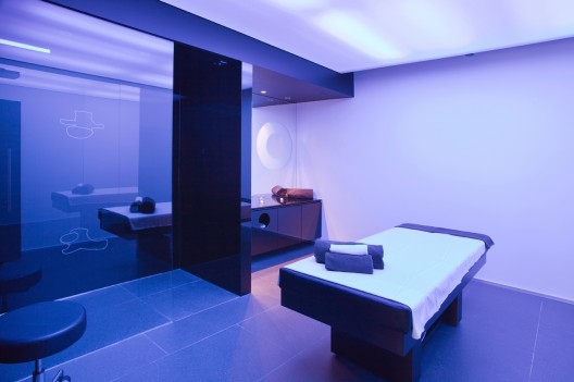 Wellness and Spa Lone / Studio 92