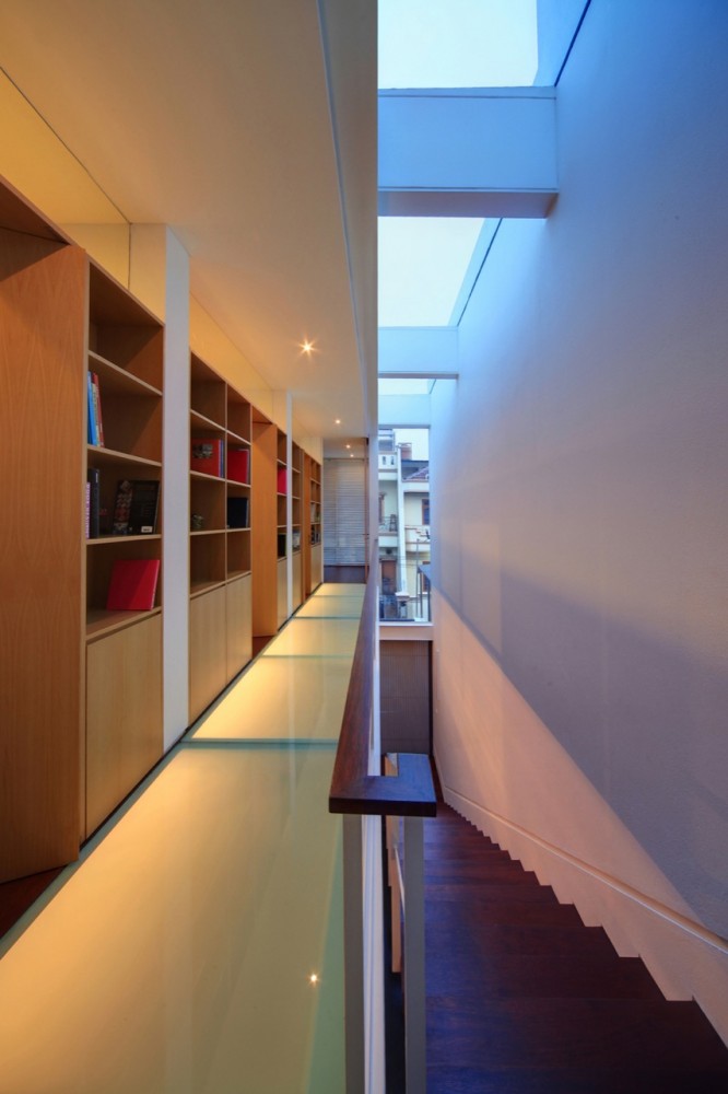 Satu House / Chrystalline Artchitect