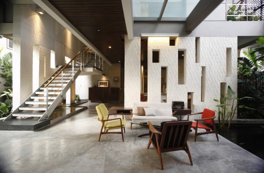 Chai Tour Office / aMA Design Studio Co.