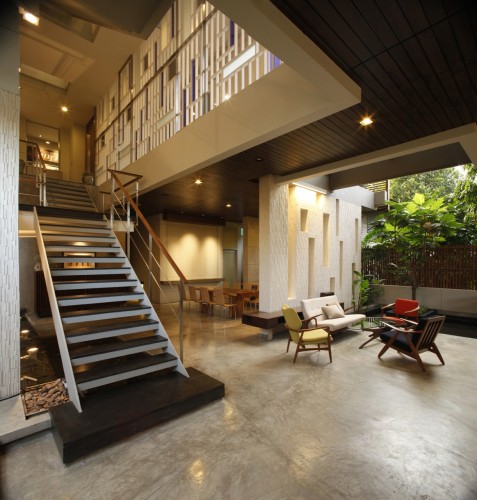 Chai Tour Office / aMA Design Studio Co.