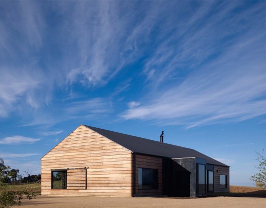 The Hill Plain House / Wolveridge Architects