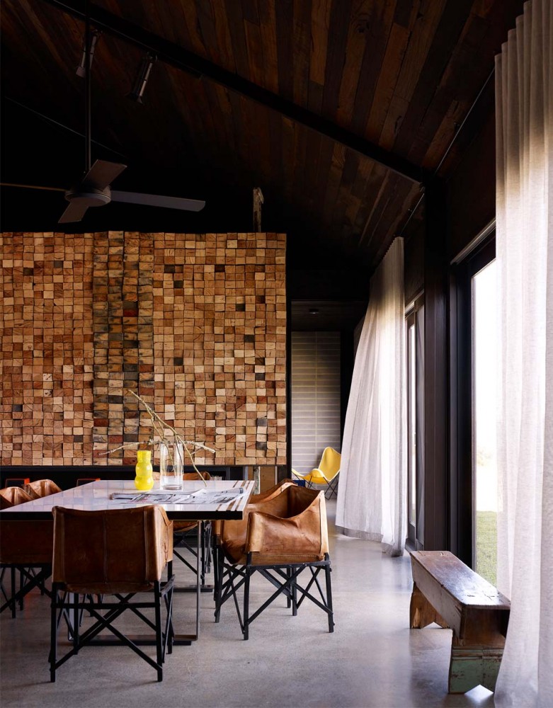 The Hill Plain House / Wolveridge Architects