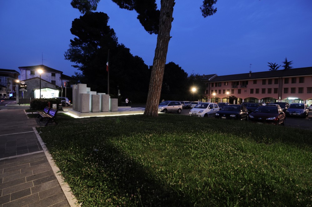Monument of Alpini in Rossano Veneto / Paolo Didonè + Devvy Comacchio