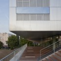 L’arbrisseau Neighborhood Centre / Colboc Franzen & Associes © Paul Raftery