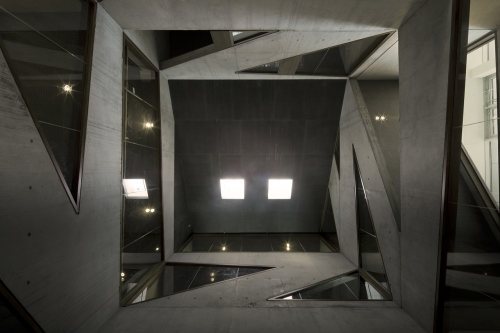 L’arbrisseau Neighborhood Centre / Colboc Franzen & Associes