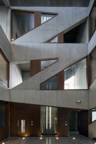 L’arbrisseau Neighborhood Centre / Colboc Franzen & Associes