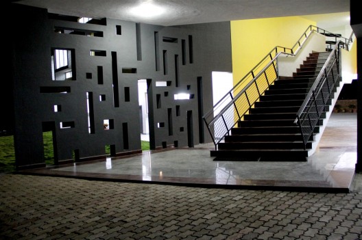 The Summit / Studio Decode