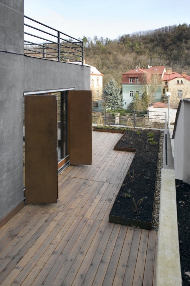 Terrace House / Pavel Hnilicka Architekti