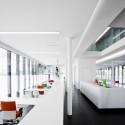 Noain City Hall / Zon-e Arquitectos Noain City Hall / Zon-e Arquitectos © Pedro Pegenaute