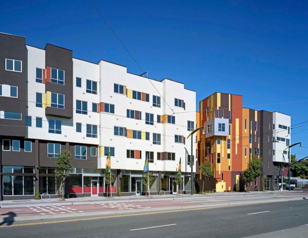 Armstrong Place Senior Housing / David Baker & Partners