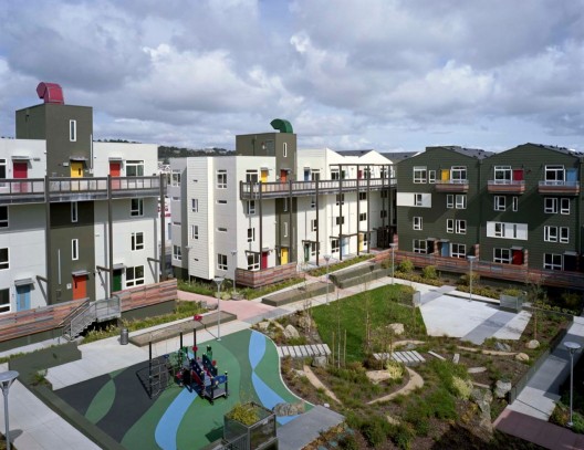 Armstrong Place Senior Housing / David Baker & Partners
