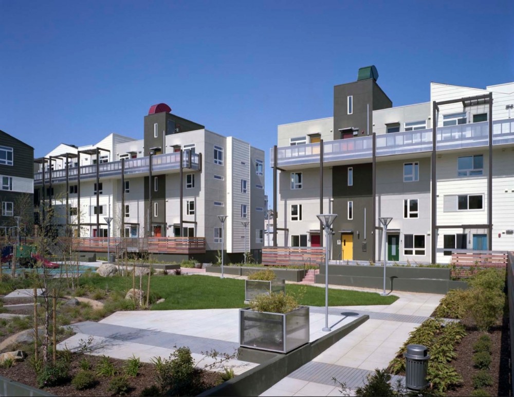 Armstrong Place Senior Housing / David Baker & Partners