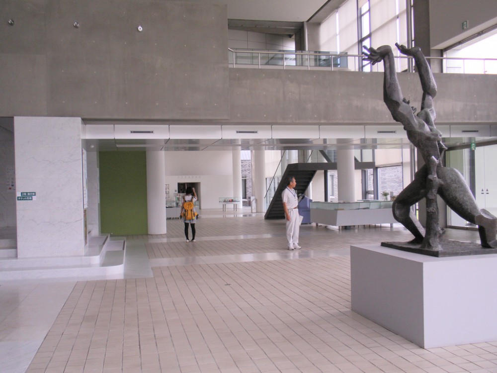 AD Classics: Museum of Modern Art, Gunma / Arata Isozaki