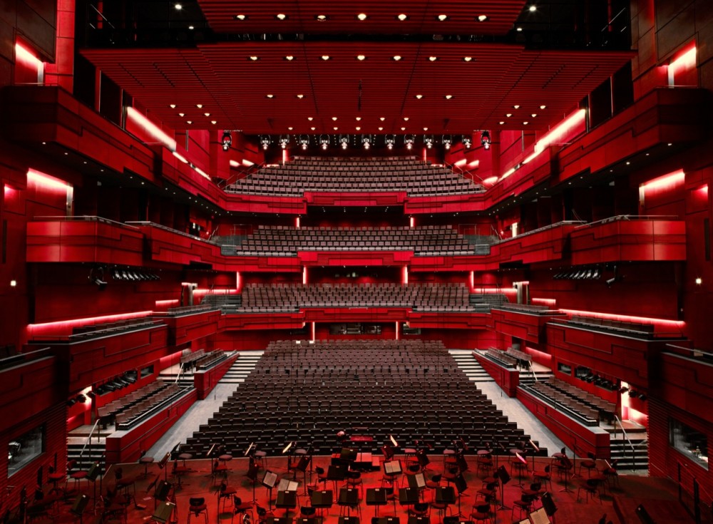 Harpa Concert Hall and Conference Centre / Henning Larsen Architects & Batteriid Architects