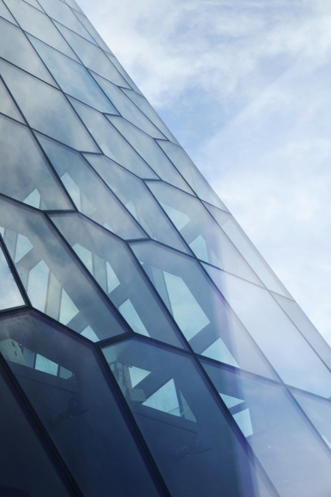 Harpa Concert Hall and Conference Centre / Henning Larsen Architects & Batteriid Architects