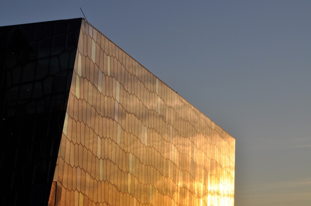 Harpa Concert Hall and Conference Centre / Henning Larsen Architects & Batteriid Architects