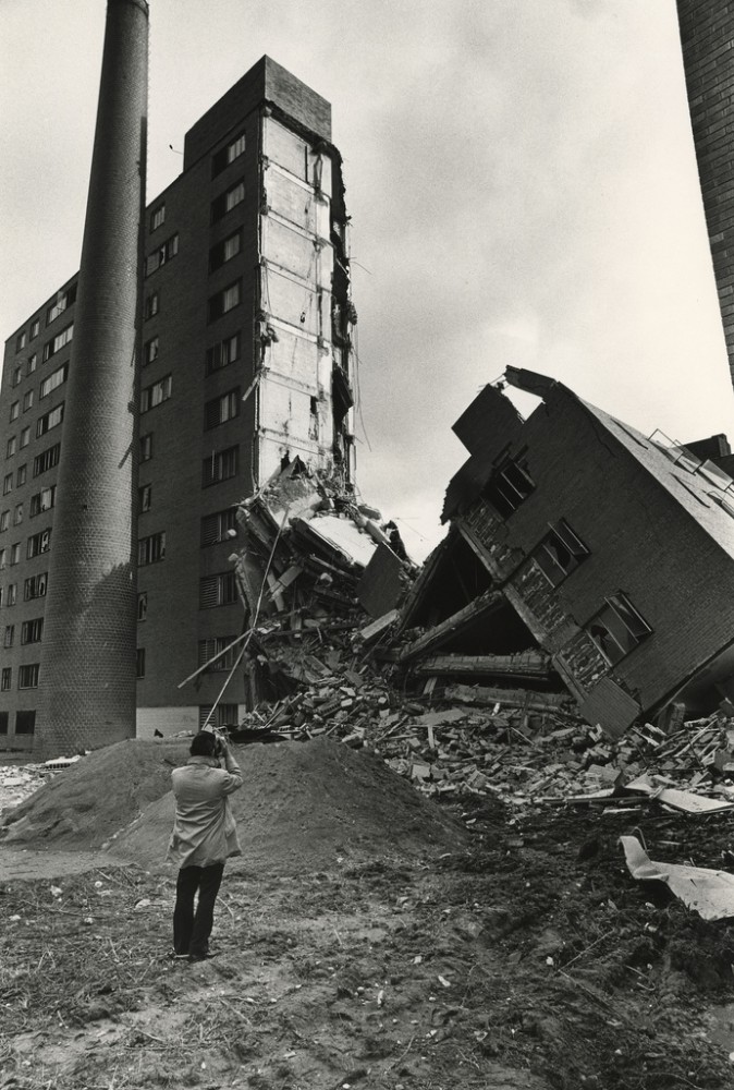 The Pruitt-Igoe Myth: An Urban History