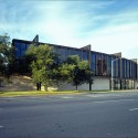 The Museum of Fine Arts Houston / Mies Van der Rohe ©Wikimedia Commons / MFAH archives