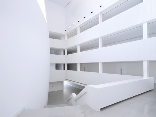 Auditorium and Congress Palace Infanta Doña Elena / Estudio Barozzi Veiga