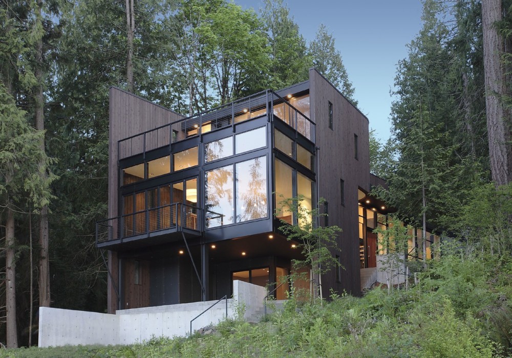 Flowing Lake Residence / David Vandervort Architects