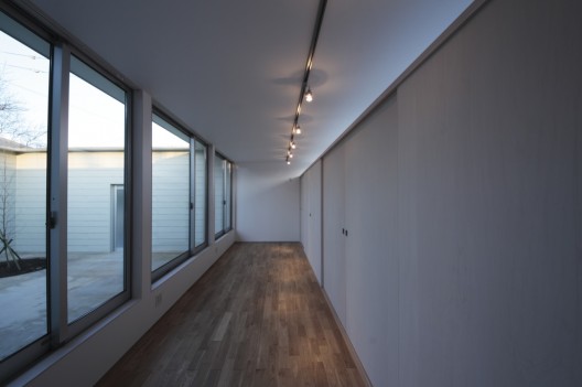 House of Seven Gardens / Ikimono Architects