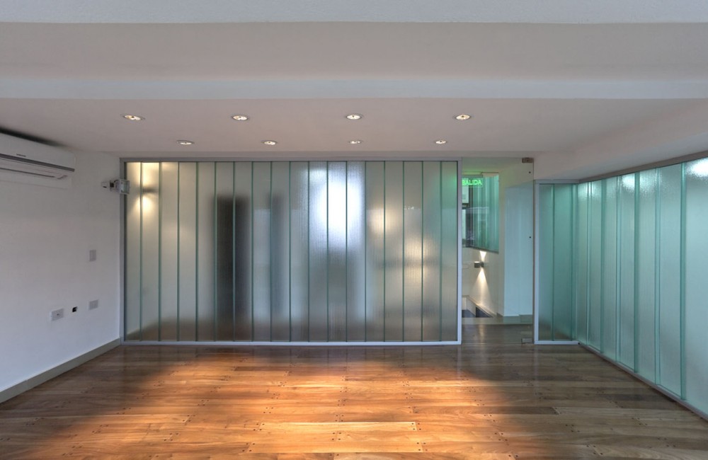Transportation Workers Union Headquarters / Franco Piccini and Carlos A. Piccini