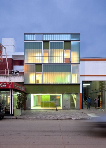 Transportation Workers Union Headquarters / Franco Piccini and Carlos A. Piccini