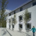 Graduate Accommodation at Clare Hall College / Cowper Griffith Architects Graduate Accommodation at Clare Hall College / Cowper Griffith Architects © Peter Cook