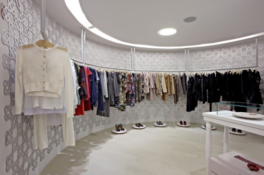 Hi-Lo Store / David Guerra Architecture and Interior
