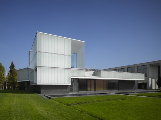 Immmergas Center for Advanced Training / Iotti + Pavarani Architetti