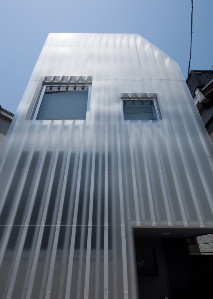 House in Kikuicho / Studio NOA