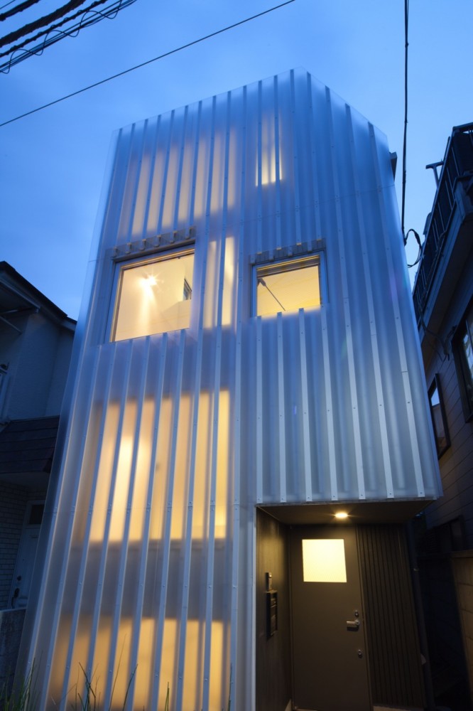 House in Kikuicho / Studio NOA