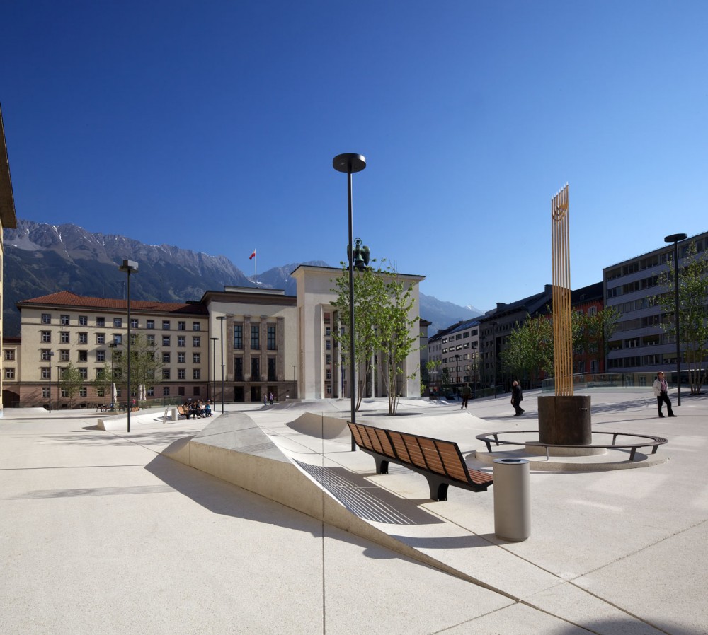 New Design for Eduard-Wallnöfer-Platz Public Square / LAAC Architekten + Stiefel Kramer Architecture