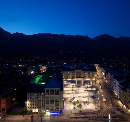 New Design for Eduard-Wallnöfer-Platz Public Square / LAAC Architekten + Stiefel Kramer Architecture (8) © Günter Richard Wett (8)