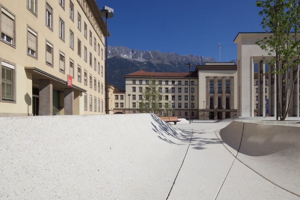 New Design for Eduard-Wallnöfer-Platz Public Square / LAAC Architekten + Stiefel Kramer Architecture