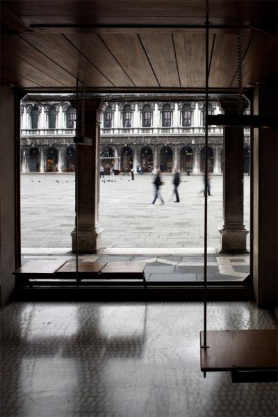 AD Classics: Olivetti Showroom / Carlo Scarpa