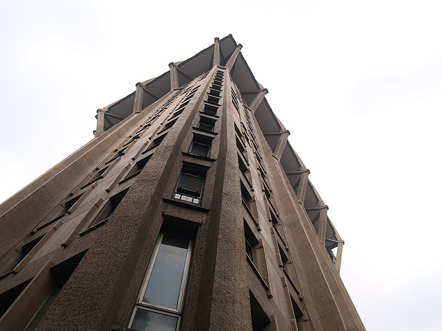 AD Classics: Torre Velasca / BBPR