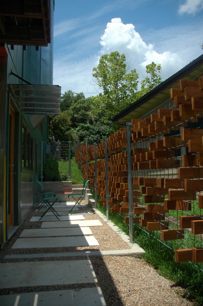Garage Unit / LZT Architects