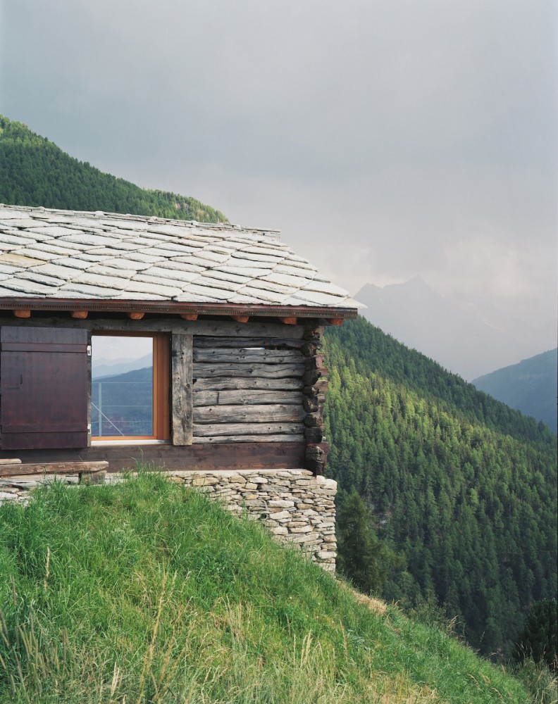 Shelter in the Swiss Alps / Personeni Raffaele Schärer Architectes
